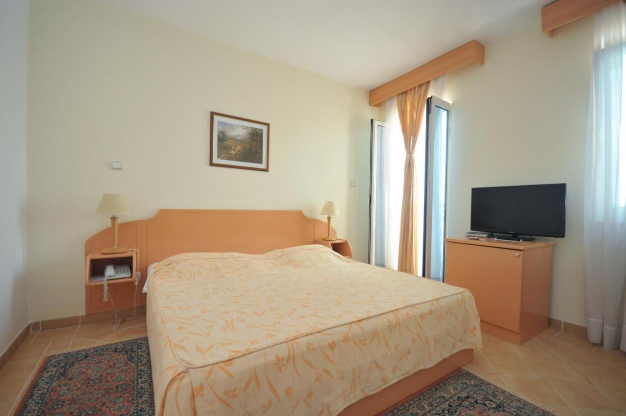 Otel Sajo 4*